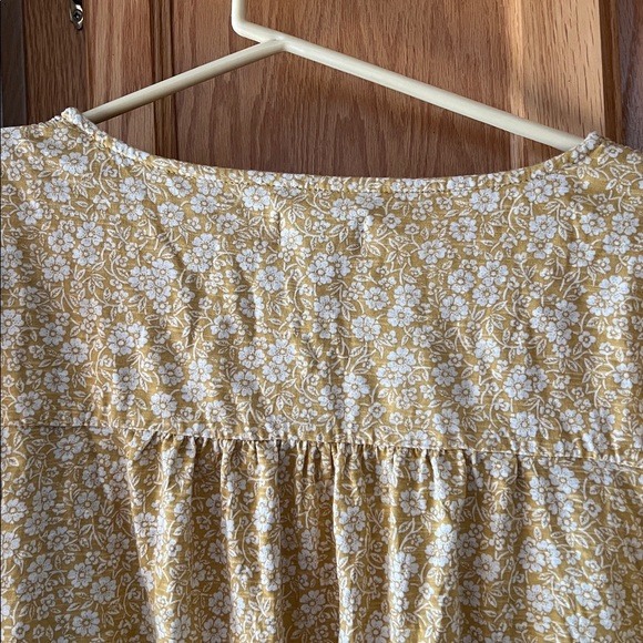 Wonderly 1XL light yellow top with flowers - Picture 6 of 6